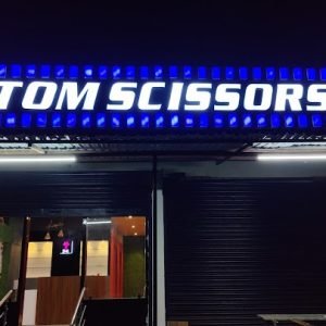 Tom scissors